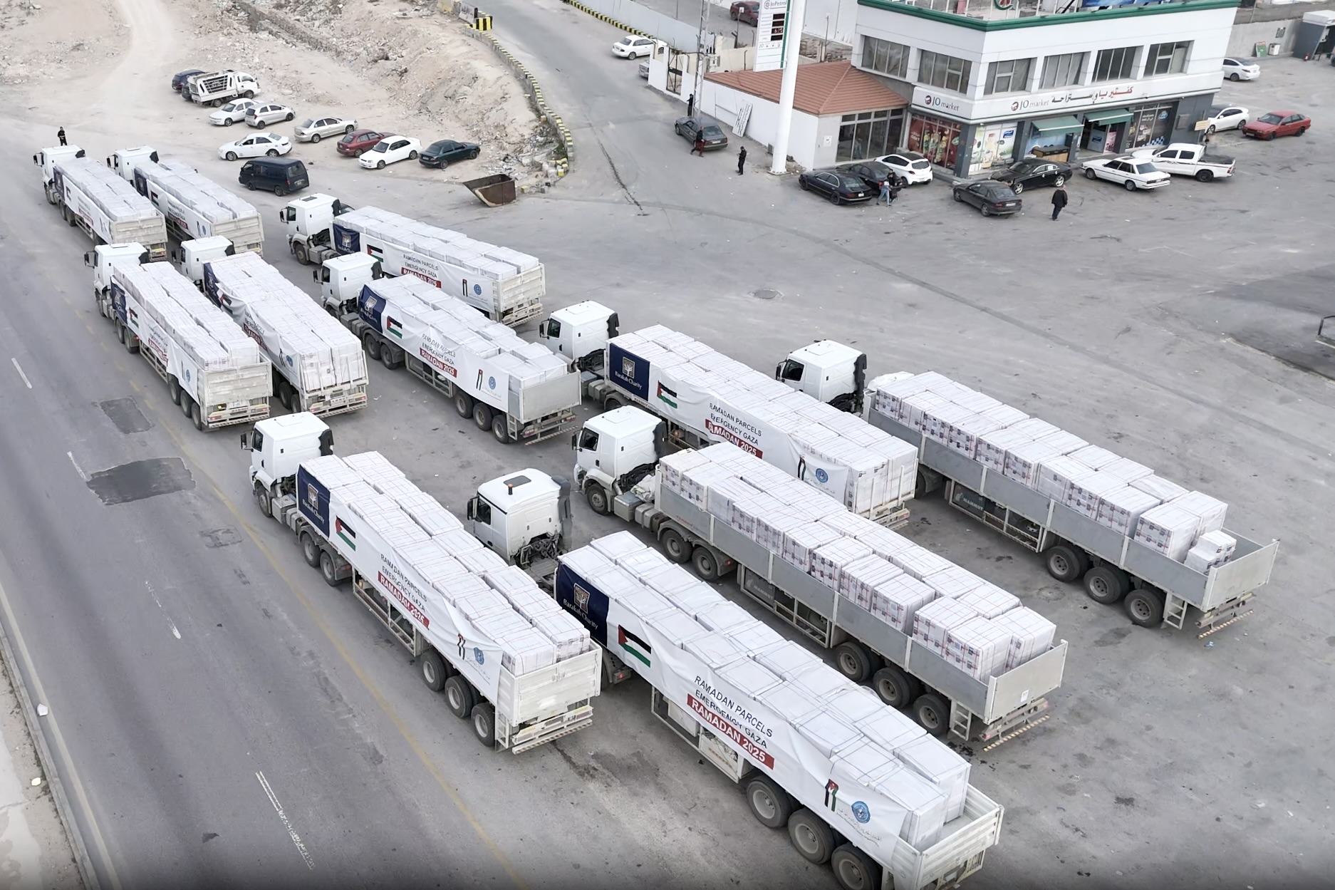 Trucks full of humanitarian aid heading to Gaza